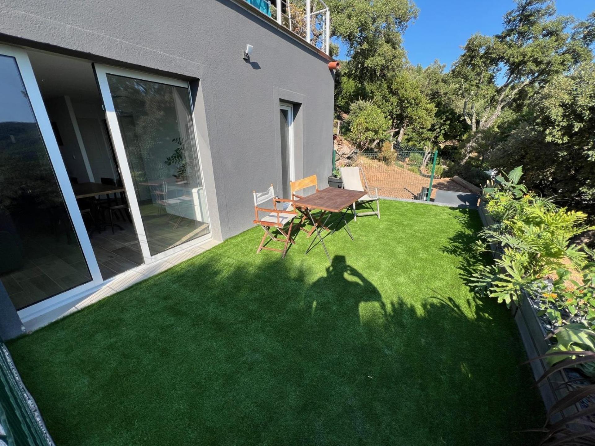 Appartement Valcros - Jardin Vue Mer Ла-Лонд-ле-Мор Экстерьер фото